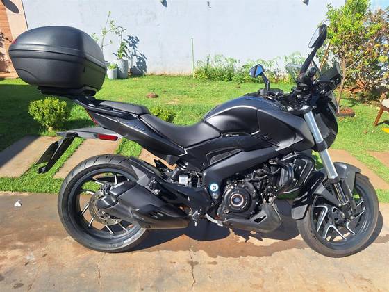 BAJAJ DOMINAR 400 